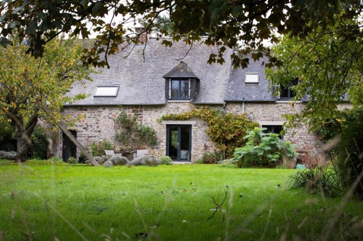 L'Hotie De Broceliande, Au Coeur Des Sites Naturels Et Legendaires Paimpont Luaran gambar