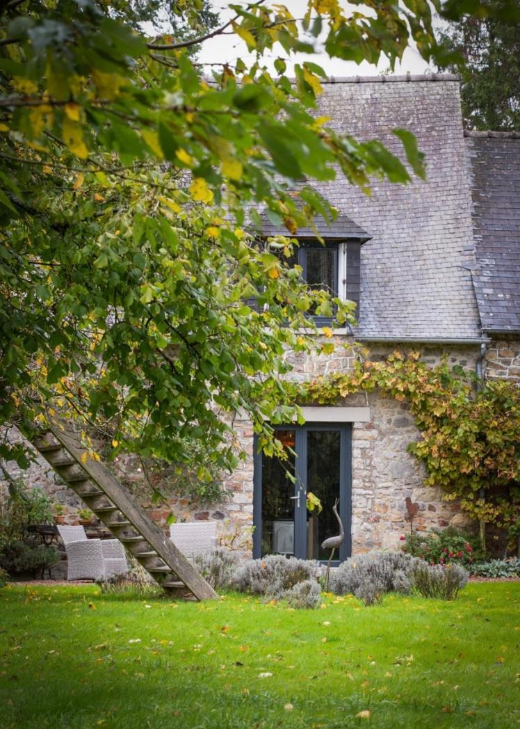L'Hotie De Broceliande, Au Coeur Des Sites Naturels Et Legendaires Paimpont Luaran gambar